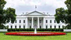 White House, US Senators Call for Proper Crypto Oversight