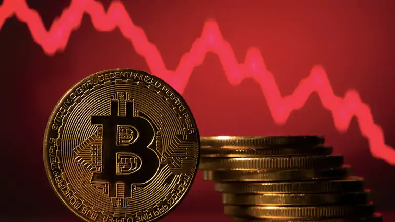 Bitcoin (BTC) Price Plunged 90% to $5,400 Due to Network Glitch, Here’s What Happened