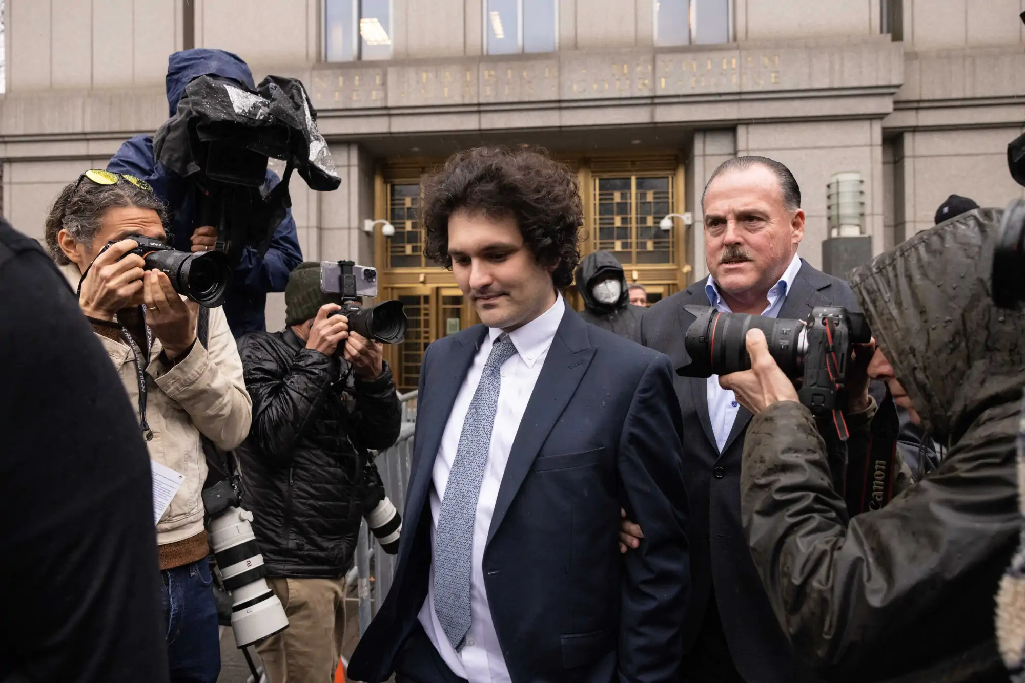 Bankman-Fried Fights to Use Tech as US Expands Criminal Fraud Case