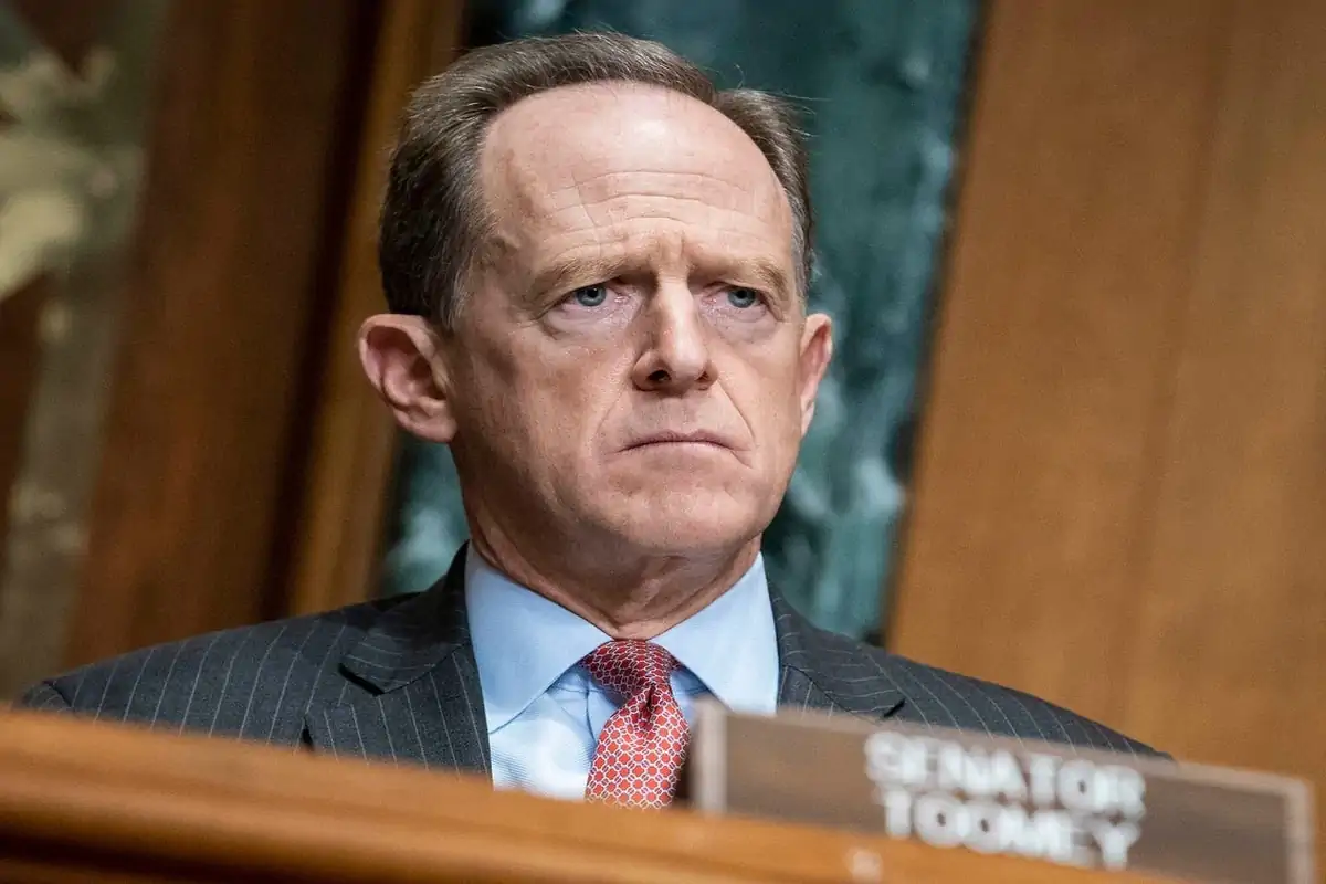 Senator Toomey demands “transparency and objectivity” in Gensler’s crypto vision